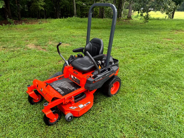 2024 Kubota Z232-42″ Zero Turn Mower with Warranty