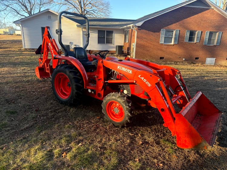 2020 Kubota L2501HST 4×4 Tractor / Loader / Backhoe only 676 Hours