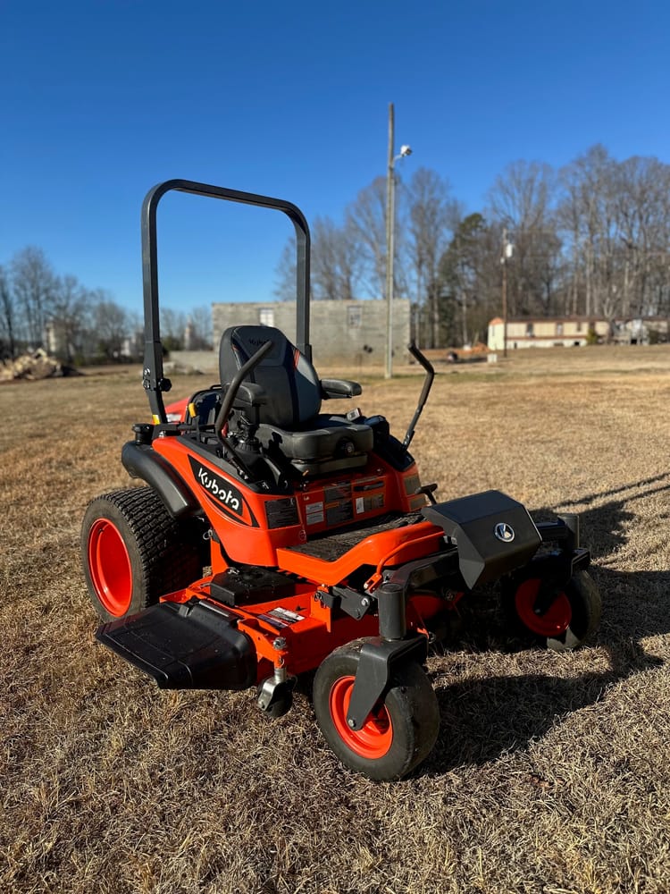 2021 Kubota ZD1211-60″ Diesel Zero Turn Mower only 100 Hours