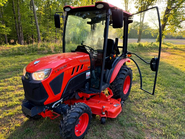 2023 Kubota LX2610 Cab with Heat/Air and 60″ Belly Mower Loader Ready